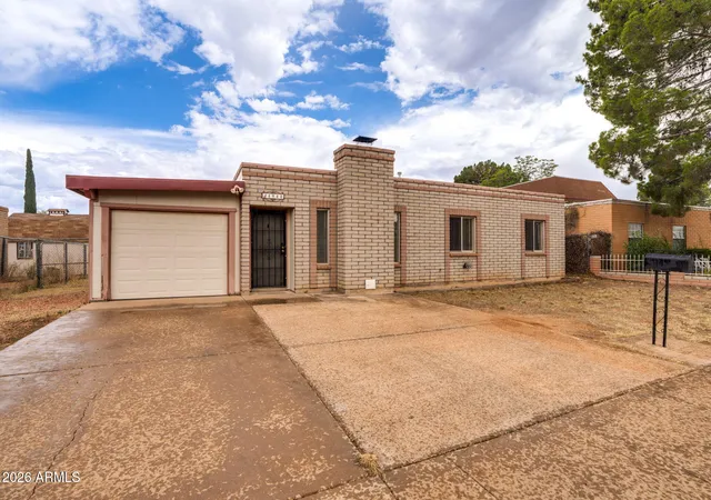 Photo 1 of Single family home for sale at 4940 Marconi Dr, Sierra Vista, AZ 85635 | MLS# 7038613 | Listing updated on 2026-08-18