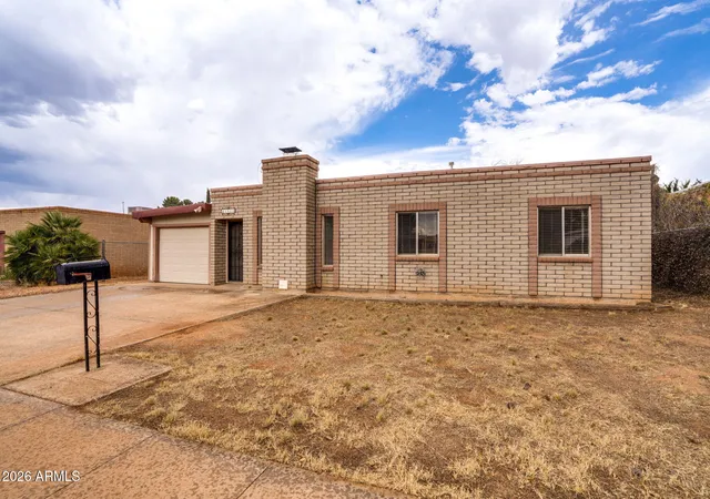 Photo 2 of Single family home for sale at 4940 Marconi Dr, Sierra Vista, AZ 85635 | MLS# 7038613 | Listing updated on 2026-08-18