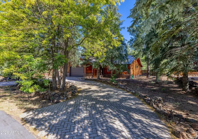 Homes for sale in Pinetop, AZ | 5038 Sweeping Vista Dr, Pinetop, AZ 85935 | MLS# 7038684