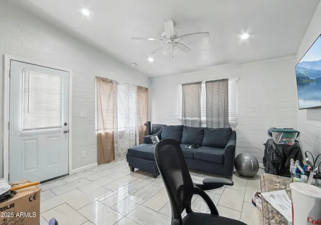 4th image of 2223 E Roosevelt St, Phoenix, AZ 85006 | MLS# 7038723