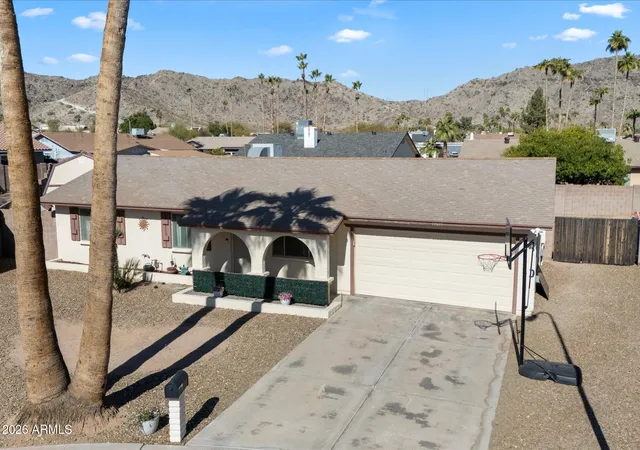 Photo 2 of Single family home for sale at 10610 S 42nd Place, Phoenix, AZ 85044 | MLS# 7039272 | Listing updated on 2026-08-11