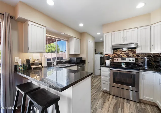 Photo 3 of Single family home for sale at 10610 S 42nd Place, Phoenix, AZ 85044 | MLS# 7039272 | Listing updated on 2026-08-11