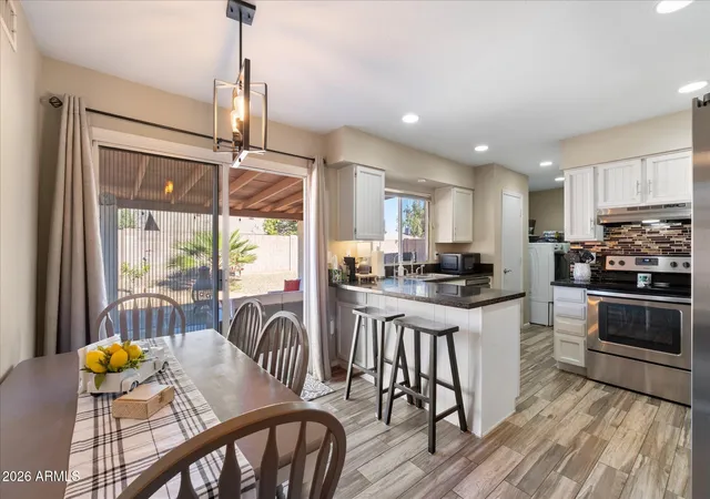 Photo 4 of Single family home for sale at 10610 S 42nd Place, Phoenix, AZ 85044 | MLS# 7039272 | Listing updated on 2026-08-11
