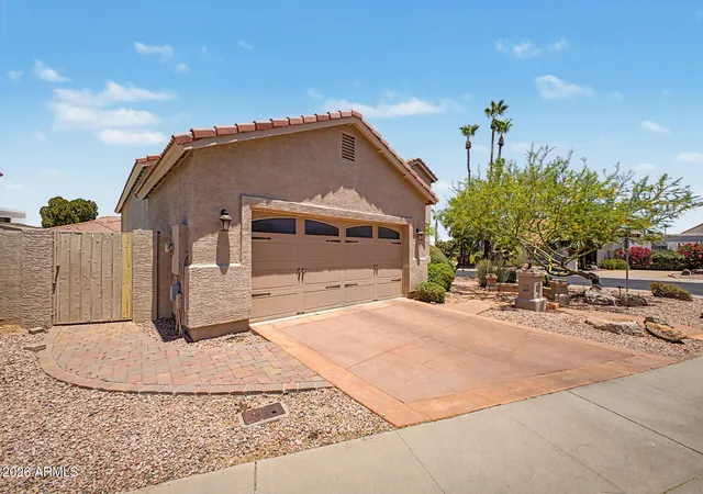 Photo 3 of Single family home for sale at 4242 E Lupine Ave, Phoenix, AZ 85028 | MLS# 7049440 | Listing updated on 2026-09-04