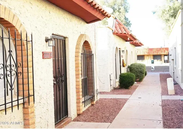 Townhouse for sale at 9222 N 35th Avenue #14, Phoenix, AZ 85051 | MLS# 7038870