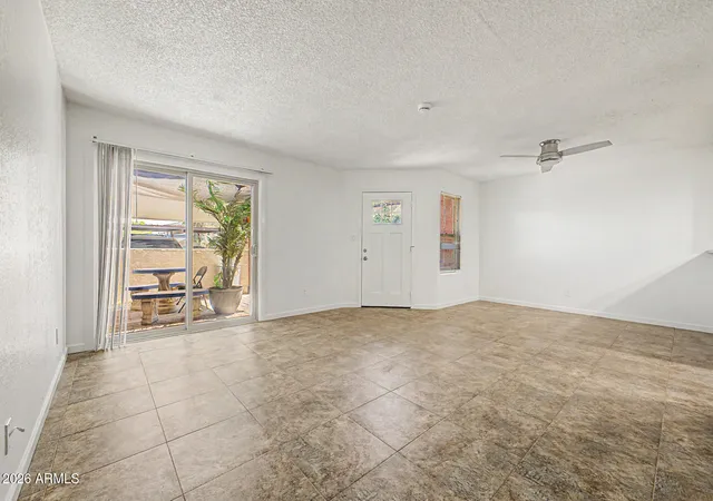 Homes for sale in Mesa, AZ | 2040 S Longmore St #40, Mesa, AZ 85202 | MLS# 7039283
