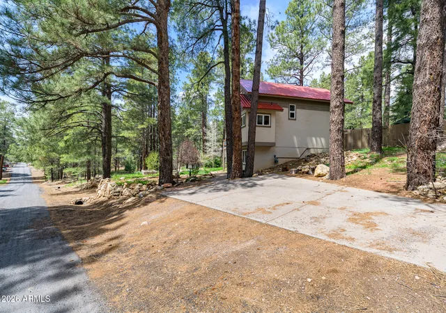 Photo 2 of Sale Pending at 539 Choctaw, Flagstaff, AZ 86005 | MLS# 7038943 | Listing updated on 2026-09-14
