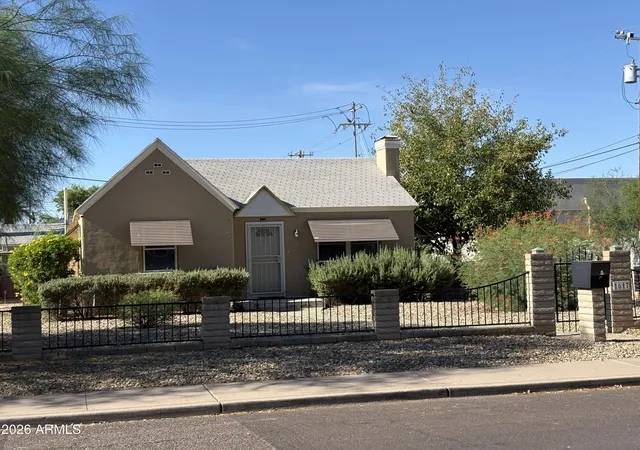 Photo 2 of Single family home for sale at 1617 E Earll Dr, Phoenix, AZ 85016 | MLS# 7040516 | Listing updated on 2026-09-18