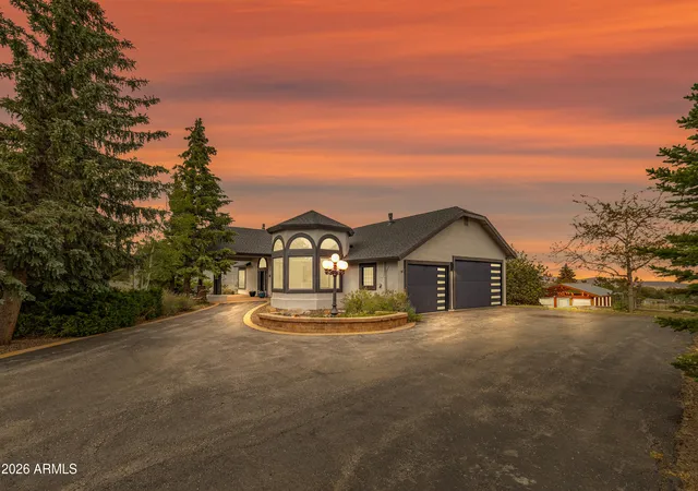 Photo 2 of Single family home for sale at 8205 N Reata Rd, Flagstaff, AZ 86004 | MLS# 7039058 | Listing updated on 2026-09-09