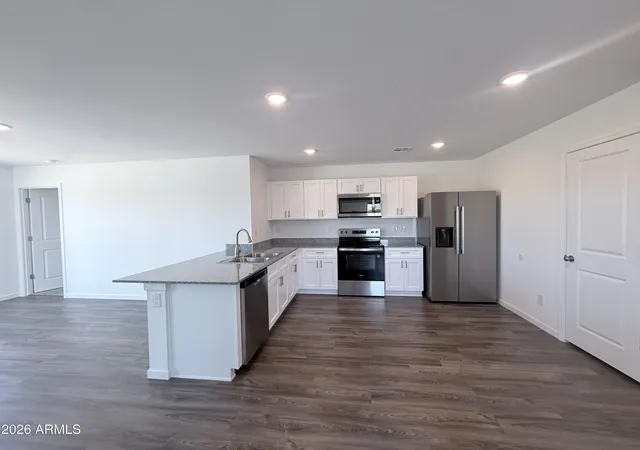 Photo 3 of Single family home for sale at 910 Echo Ct, Wickenburg, AZ 85390 | MLS# 7039312 | Listing updated on 2026-09-10