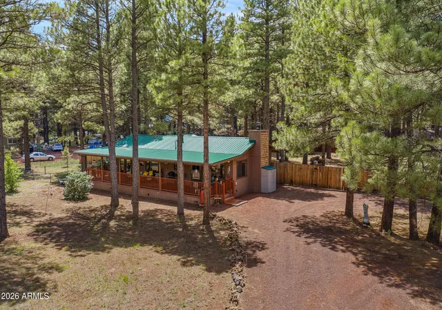 1st image of 1678 N Spring Valley Rd, Parks, AZ 86018 | MLS# 7039250