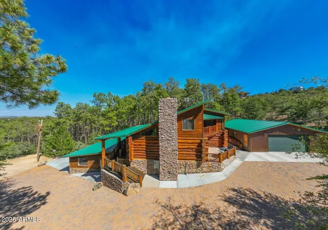 Photo 3 of Sale Pending at 1190 W Cougar Ln, Prescott, AZ 86303 | MLS# 7039182 | Listing updated on 2026-09-01