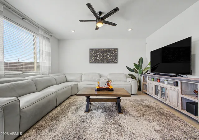Photo 4 of Single family home for sale at 5833 S 23rd Drive, Phoenix, AZ 85041 | MLS# 7039826 | Listing updated on 2026-07-30