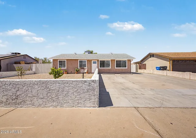 Photo 4 of Single family home for sale at 2702 E Grovers Ave, Phoenix, AZ 85032 | MLS# 7039577 | Listing updated on 2026-09-17