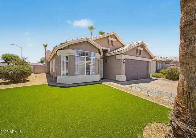 Photo 3 of Single family home for sale at 3417 E Kelton Ln, Phoenix, AZ 85032 | MLS# 7039318 | Listing updated on 2026-08-26