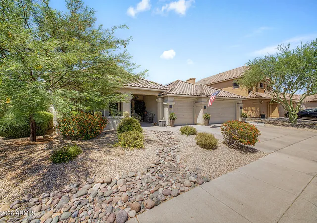 Photo 2 of Single family home for sale at 4606 E Peak View Rd, Cave Creek, AZ 85331 | MLS# 7040756 | Listing updated on 2026-09-11