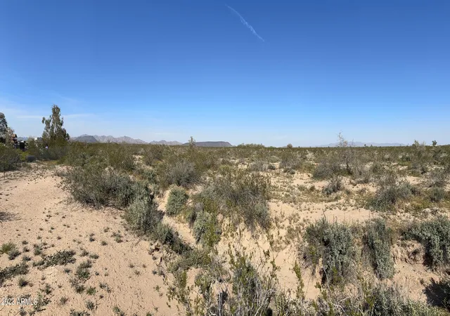 Photo 4 of Land for sale at 0 000 Avenue #40, Tonopah, AZ 85354 | MLS# 7039307 | Listing updated on 2026-07-23
