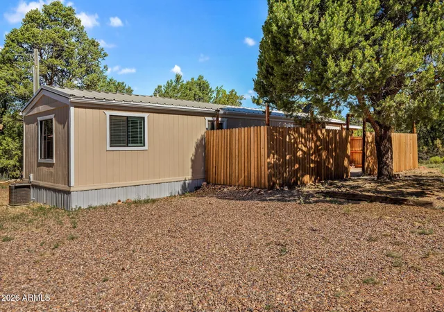 Homes for sale in Overgaard, AZ | 3466 Evergreen Dr, Overgaard, AZ 85933 | MLS# 7049178