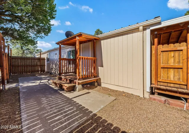 Homes for sale in Overgaard, AZ | 3466 Evergreen Dr, Overgaard, AZ 85933 | MLS# 7049178