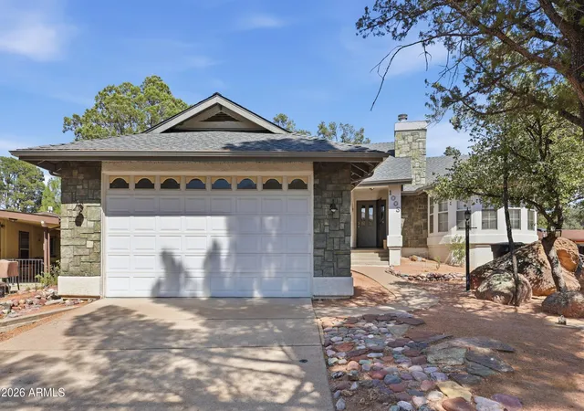 Photo 3 of Single family home for sale at 1003 N Geneva Cir, Payson, AZ 85541 | MLS# 7047606 | Listing updated on 2026-10-02