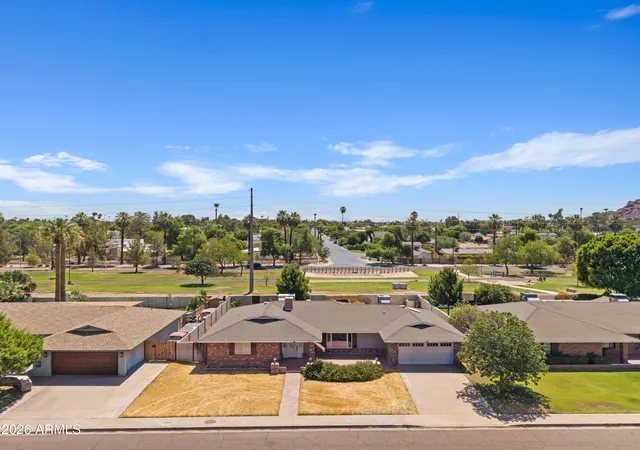 Photo 3 of Sale Pending at 3109 N 47th Place, Phoenix, AZ 85018 | MLS# 7053005 | Listing updated on 2026-09-28
