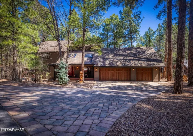 Homes for sale in Pinetop, AZ | 4816 Black Panther Loop, Pinetop, AZ 85935 | MLS# 7039479