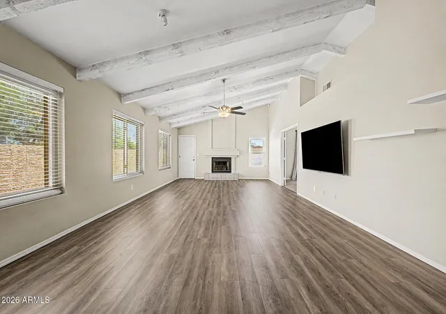 Photo 3 of Sale Pending at 18625 N 15th Place, Phoenix, AZ 85024 | MLS# 7041437 | Listing updated on 2026-09-21