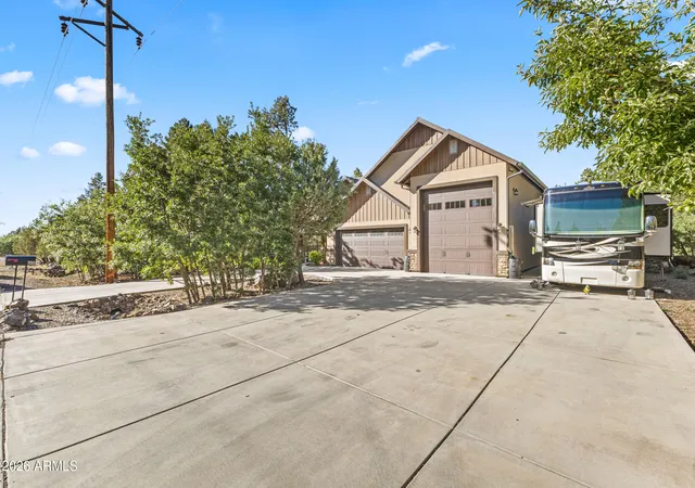 Photo 3 of Single family home for sale at 200 W Long Leaf Dr, Lakeside, AZ 85929 | MLS# 7041365 | Listing updated on 2026-08-03