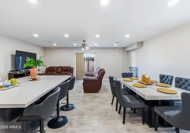 3rd image of 2431 E Pueblo Ave, Phoenix, AZ 85040 | MLS# 7039557