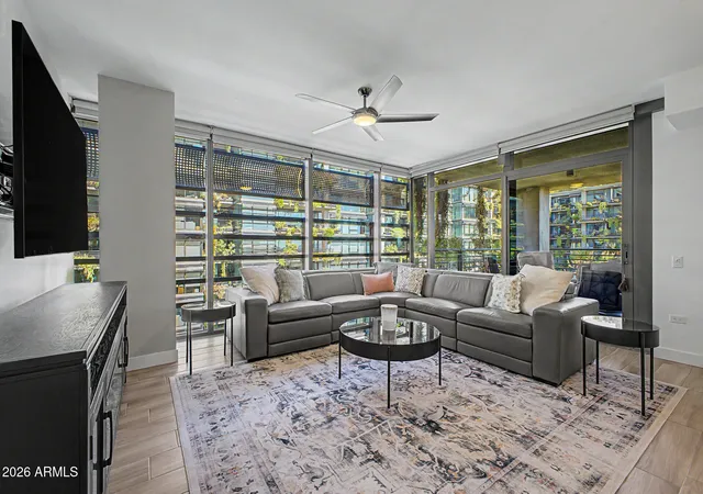 3rd image of 7120 E Kierland Blvd, Scottsdale, AZ 85254