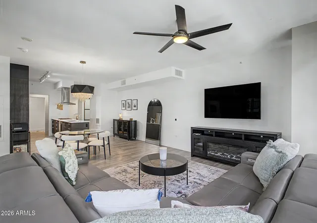4th image of 7120 E Kierland Blvd, Scottsdale, AZ 85254