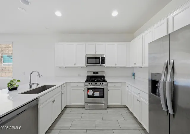 Photo 3 of Single family home for sale at 5804 N 90th Drive, Glendale, AZ 85305 | MLS# 7040355 | Listing updated on 2026-09-16