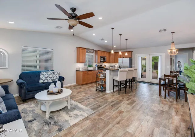 Photo 3 of Sale Pending at 1714 E Roma Ave, Phoenix, AZ 85016 | MLS# 7041536 | Listing updated on 2026-06-30