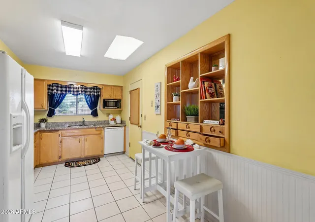 Photo 3 of Single family home for sale at 10941 W Roundelay Cir, Sun City, AZ 85351 | MLS# 7046322 | Listing updated on 2026-09-01