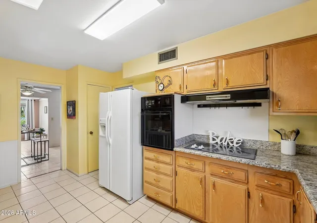 2nd image of 10941 W Roundelay Cir, Sun City, AZ 85351 | MLS# 7046322