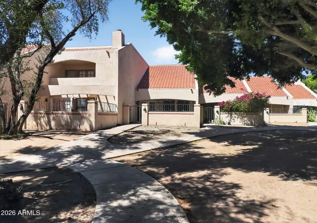 3rd image of 11444 N 28Th Dr #4, Phoenix, AZ 85029 | MLS# 7041629