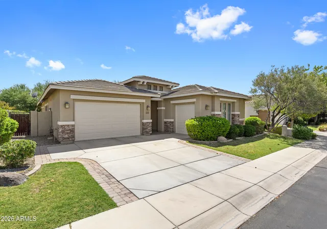 Photo 1 of Single family home for sale at 6692 S Lyon Dr, Gilbert, AZ 85298 | MLS# 7040754 | Listing updated on 2026-07-30