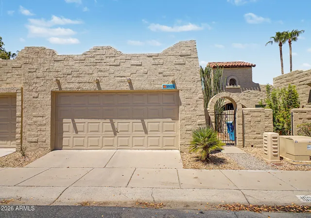 Townhouse for sale at 16615 N 29th Drive, Phoenix, AZ 85053 | MLS# 7041179
