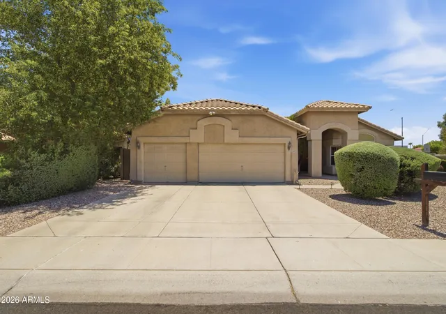 Photo 2 of Single family home for sale at 16435 N 47th Place, Phoenix, AZ 85032 | MLS# 7054026 | Listing updated on 2026-09-16