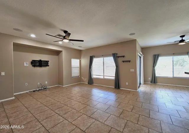 Photo 3 of Single family home for sale at 5585 Los Capanos Dr, Sierra Vista, AZ 85635 | MLS# 7039861 | Listing updated on 2026-09-21