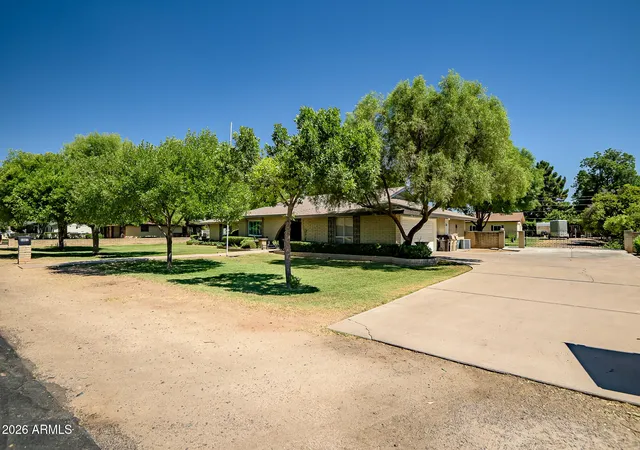 Photo 3 of Single family home for sale at 6801 W Surrey Ave, Peoria, AZ 85381 | MLS# 7041055 | Listing updated on 2026-07-01