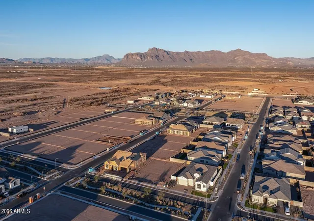 Photo 4 of Single family home for sale at 1153 W Golden Ore Pass, Apache Junction, AZ 85120 | MLS# 7039876 | Listing updated on 2026-10-01
