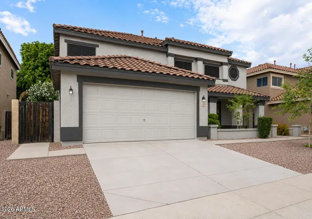 Photo 3 of Single family home for sale at 3216 W Molly Ln, Phoenix, AZ 85083 | MLS# 7039930 | Listing updated on 2026-08-21