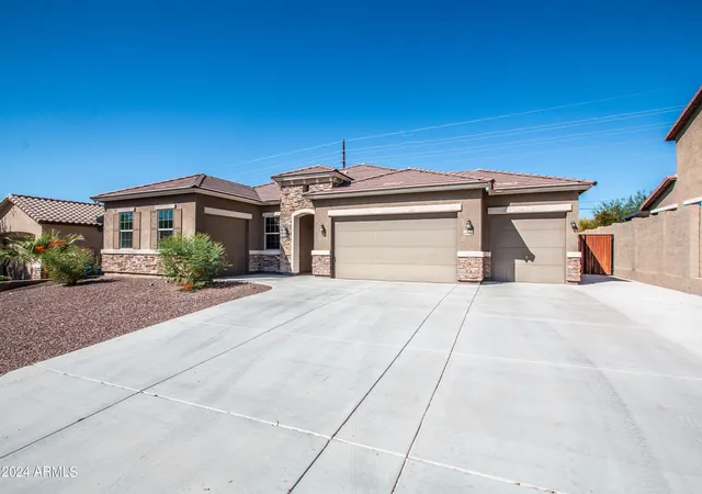 2nd image of 43856 N Hudson Trl, New River, AZ 85087 | MLS# 7039950