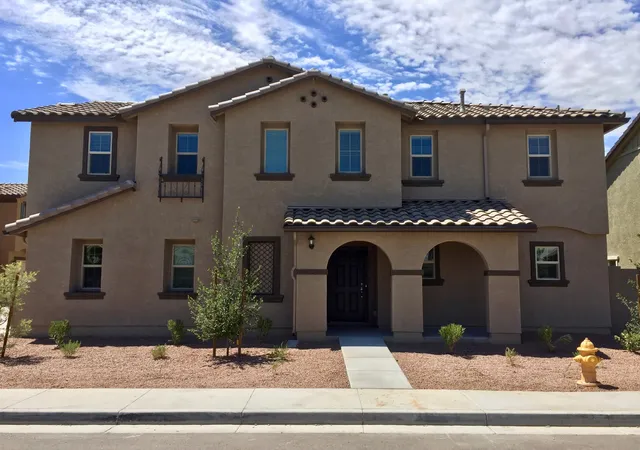 Photo 3 of Single family home for sale at 2924 S Washington St, Chandler, AZ 85286 | MLS# 7039948 | Listing updated on 2026-09-17