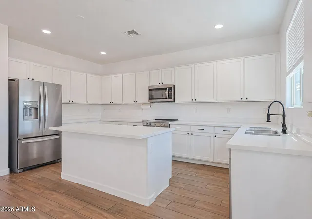 4th image of 18263 W Williams Rd, Surprise, AZ 85387 | MLS# 7040076