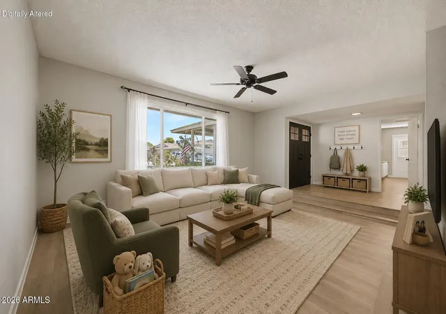 Photo 3 of Sale Pending at 15616 N 56th Avenue, Glendale, AZ 85306 | MLS# 7051735 | Listing updated on 2026-09-14