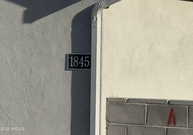 Photo 3 of Townhouse for sale at 1845 E Illini St, Phoenix, AZ 85040 | MLS# 7040008 | Listing updated on 2026-08-28