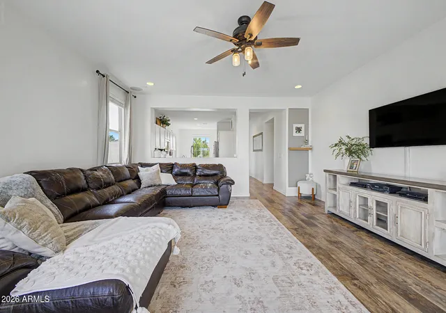 Photo 4 of Single family home for sale at 256 S 192nd Drive, Buckeye, AZ 85326 | MLS# 7041235 | Listing updated on 2026-09-14