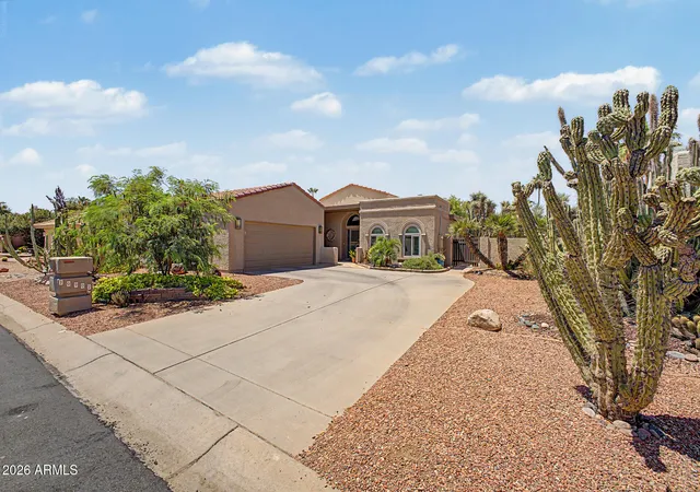 Homes for sale in Sun Lakes, AZ | 10902 E Bellflower Dr, Sun Lakes, AZ 85248 | MLS# 7040358